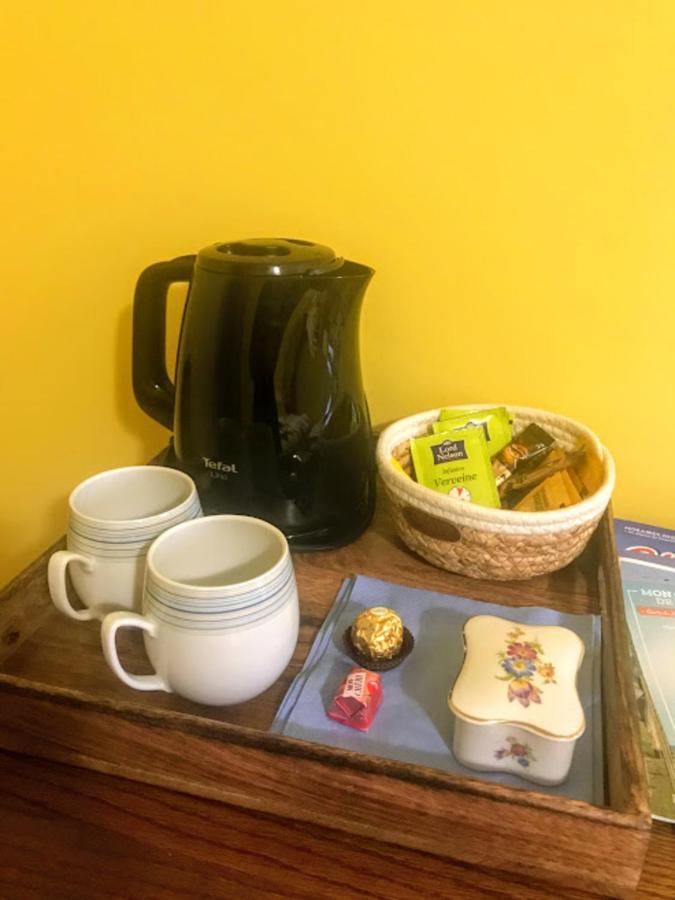 Bed and Breakfast La Tour Cachee Mortain-Bocage Екстер'єр фото