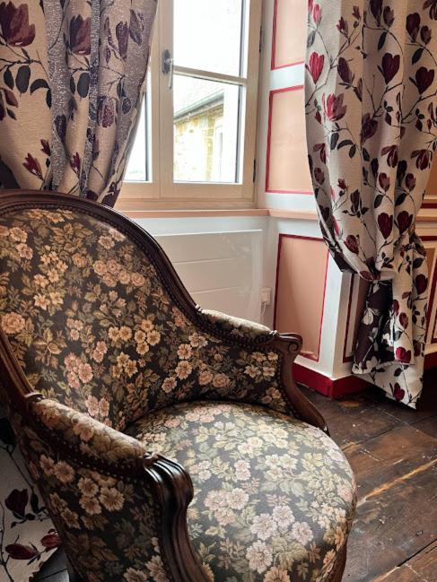Bed and Breakfast La Tour Cachee Mortain-Bocage Екстер'єр фото